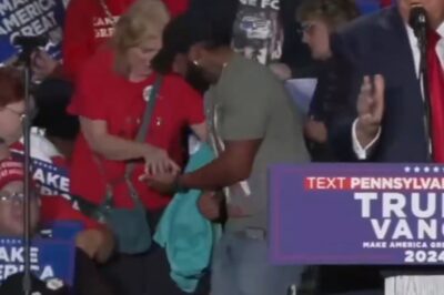 Touching Moment at Trump Rally Leaves Blu Supporters Saying: ‘So THIS Is How KIND MAGA Supporters Are!